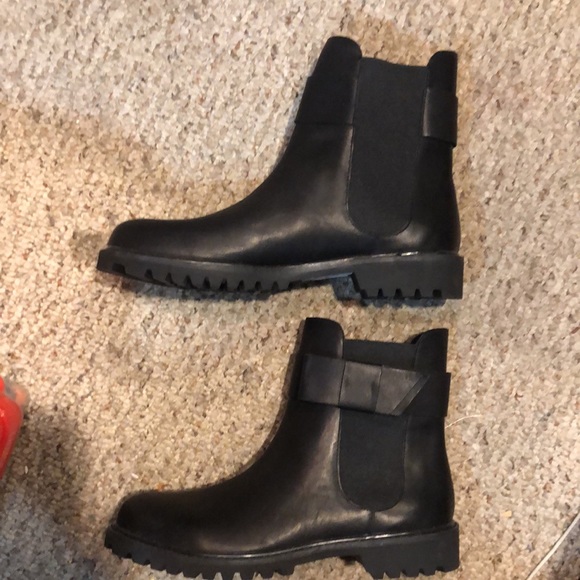 NWOT JOIE Hollie Chelsea Boots - Picture 6 of 9
